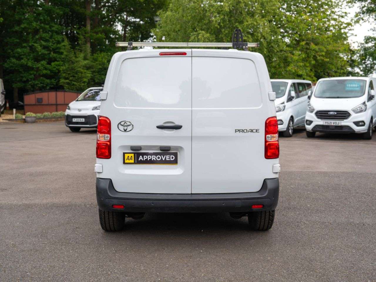 2024 TOYOTA PROACE 2024 TOYOTA PROACE