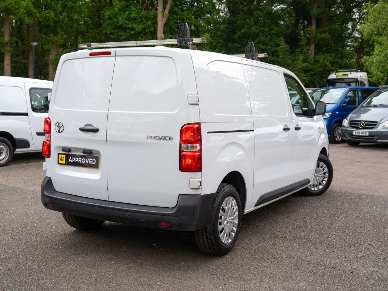 2024 TOYOTA PROACE 2024 TOYOTA PROACE