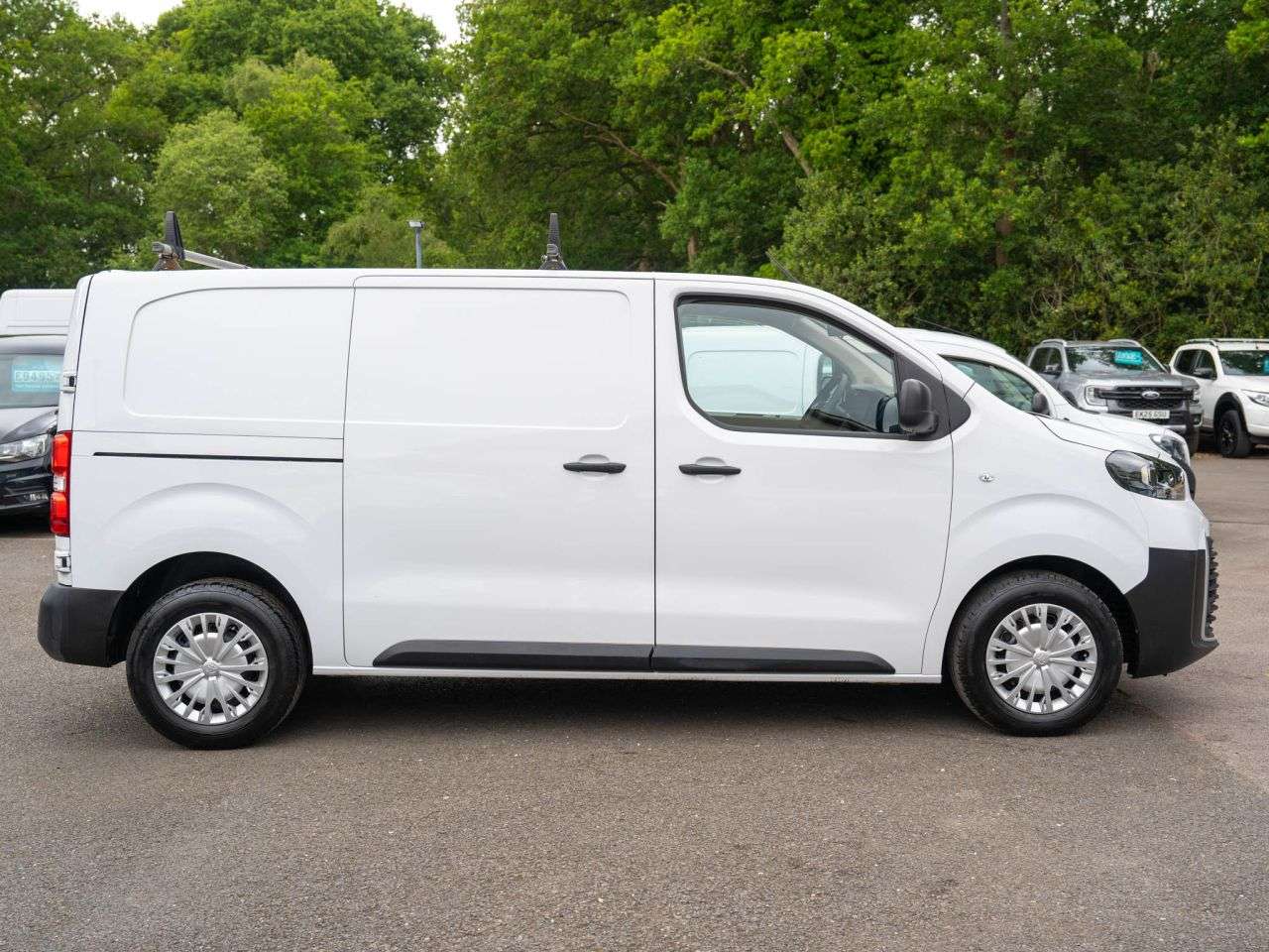 2024 TOYOTA PROACE 2024 TOYOTA PROACE
