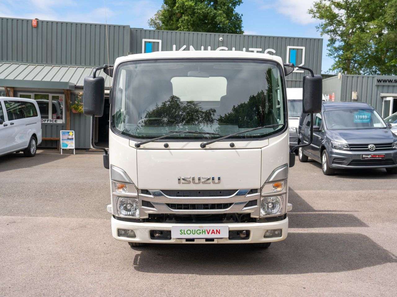 A 2023 ISUZU GRAFTER 1.9D N35 Green Dropside 2dr Diesel Manual RWD SWB Euro 6 (TRW) (125 ps) STO A 2023 ISUZU GRAFTER 1.9D N35 Green Dropside 2dr Diesel Manual RWD SWB Euro 6 (TRW) (125 ps) STO