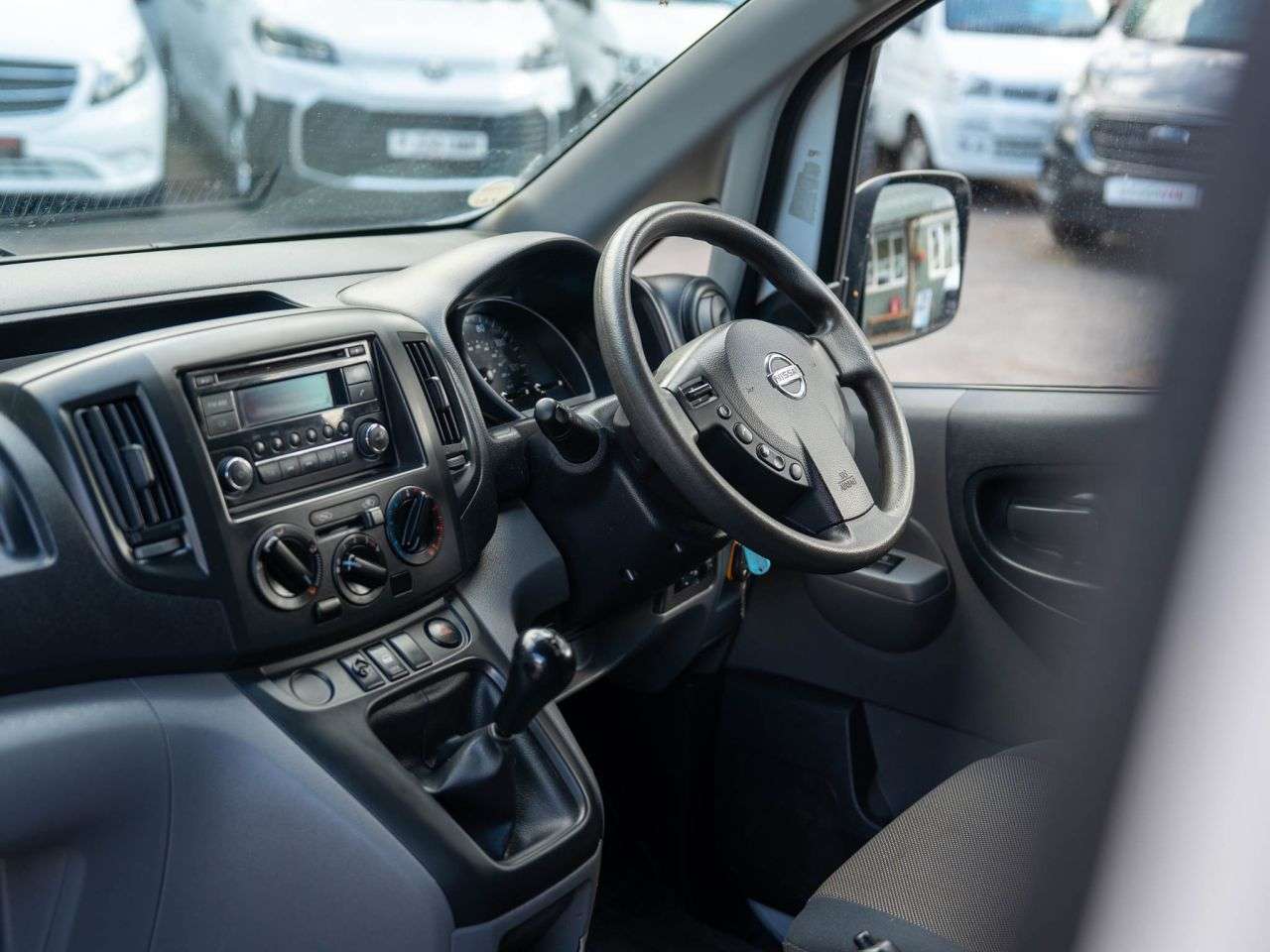 2017 NISSAN NV200 2017 NISSAN NV200