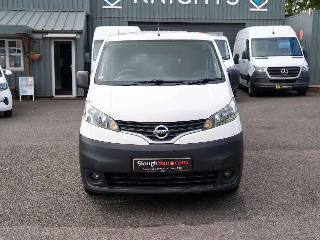 2017 NISSAN NV200 2017 NISSAN NV200
