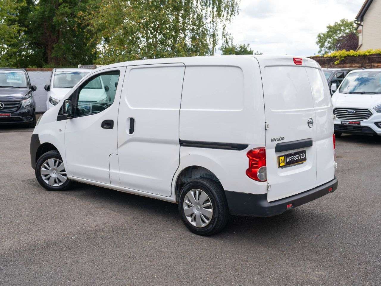 2017 NISSAN NV200 2017 NISSAN NV200