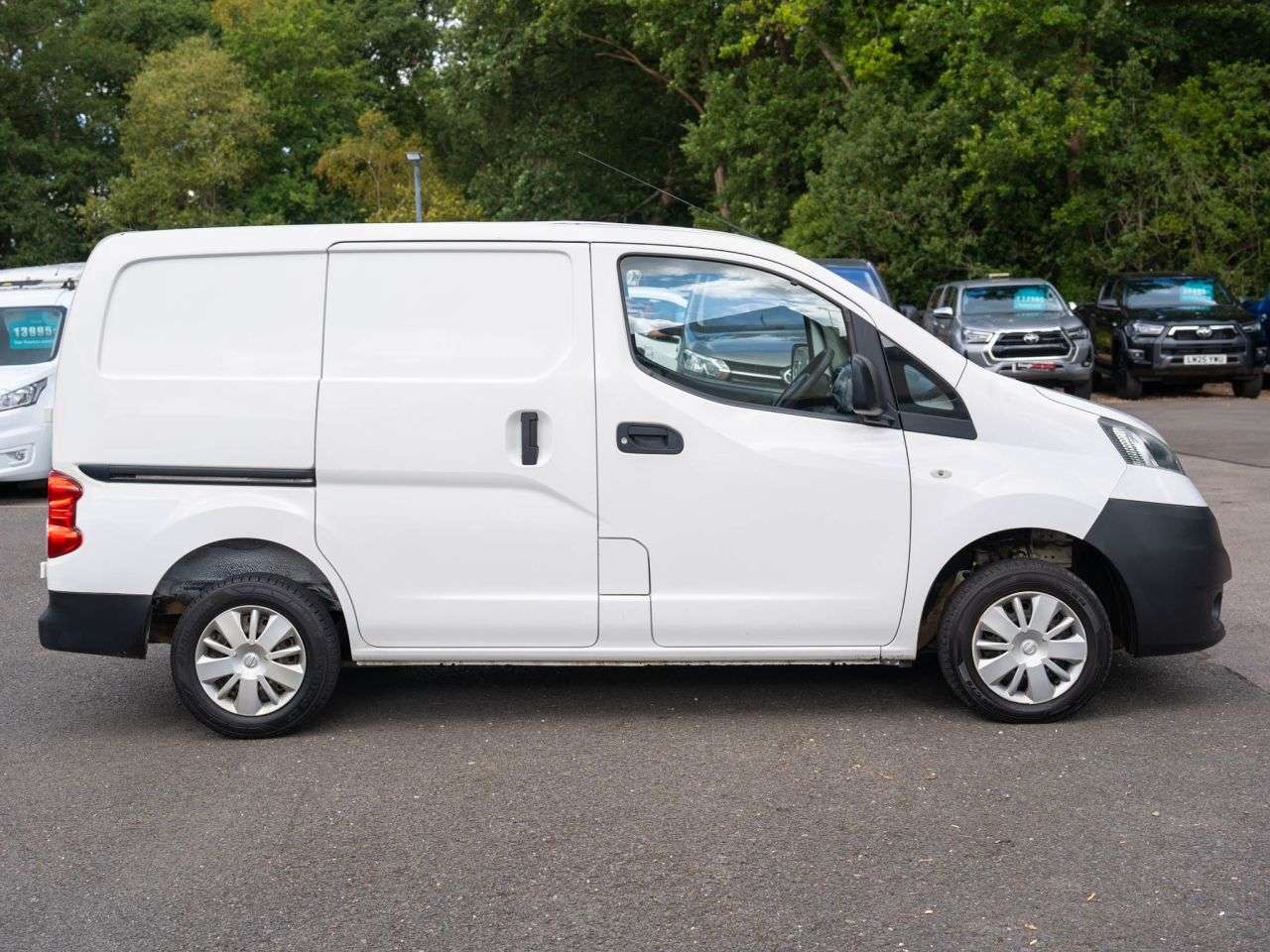 2017 NISSAN NV200 2017 NISSAN NV200