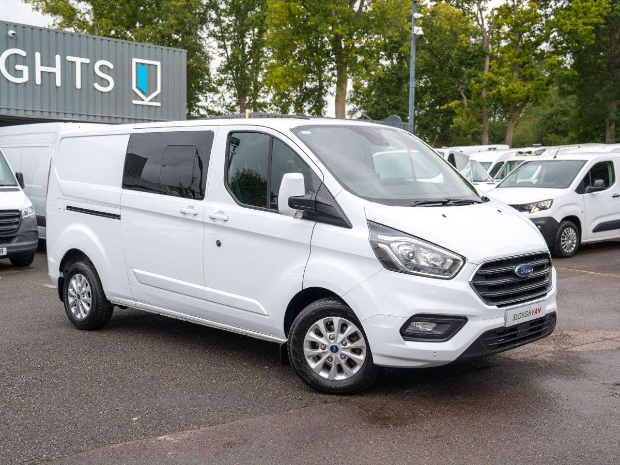 A 2023 FORD TRANSIT CUSTOM 2.0 320 EcoBlue Limited Crew Van Double Cab 5dr Diesel Manual L2 H1 Euro 6 A 2023 FORD TRANSIT CUSTOM 2.0 320 EcoBlue Limited Crew Van Double Cab 5dr Diesel Manual L2 H1 Euro 6