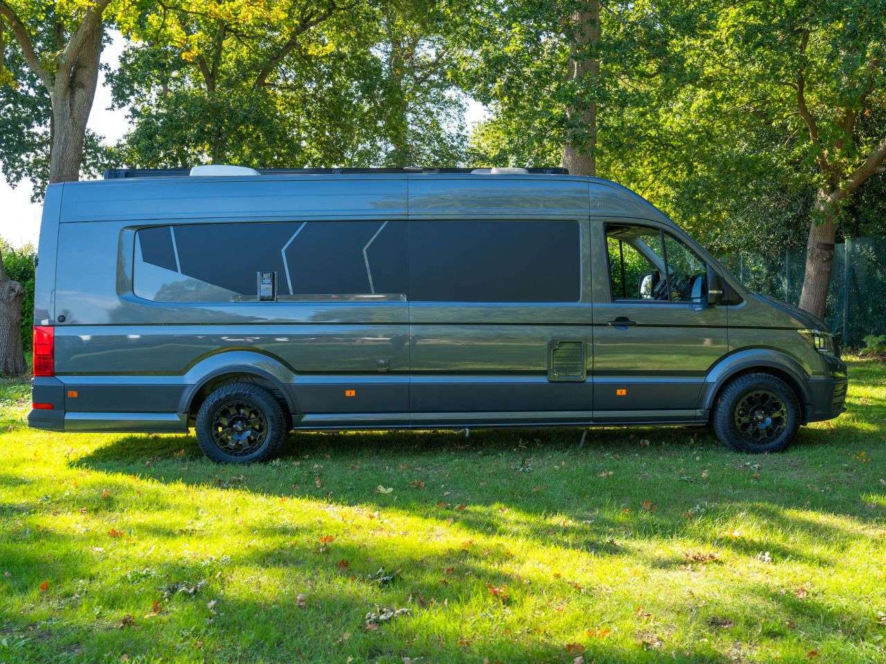 A 2020 VOLKSWAGEN CRAFTER 2.0 TDI CR35 Trendline Maxi Panel Van 5dr Diesel Automatic FWD XLWB High Ro A 2020 VOLKSWAGEN CRAFTER 2.0 TDI CR35 Trendline Maxi Panel Van 5dr Diesel Automatic FWD XLWB High Ro