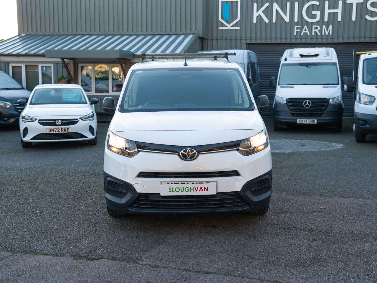 A 2021 TOYOTA PROACE CITY 1.5 BlueHDi Active Short Panel Van 5dr Diesel Manual SWB Euro 6 (s/s) (100 A 2021 TOYOTA PROACE CITY 1.5 BlueHDi Active Short Panel Van 5dr Diesel Manual SWB Euro 6 (s/s) (100