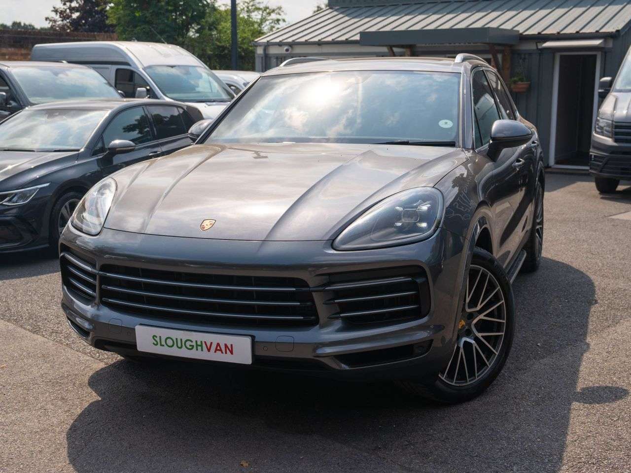 2019 PORSCHE CAYENNE 2019 PORSCHE CAYENNE