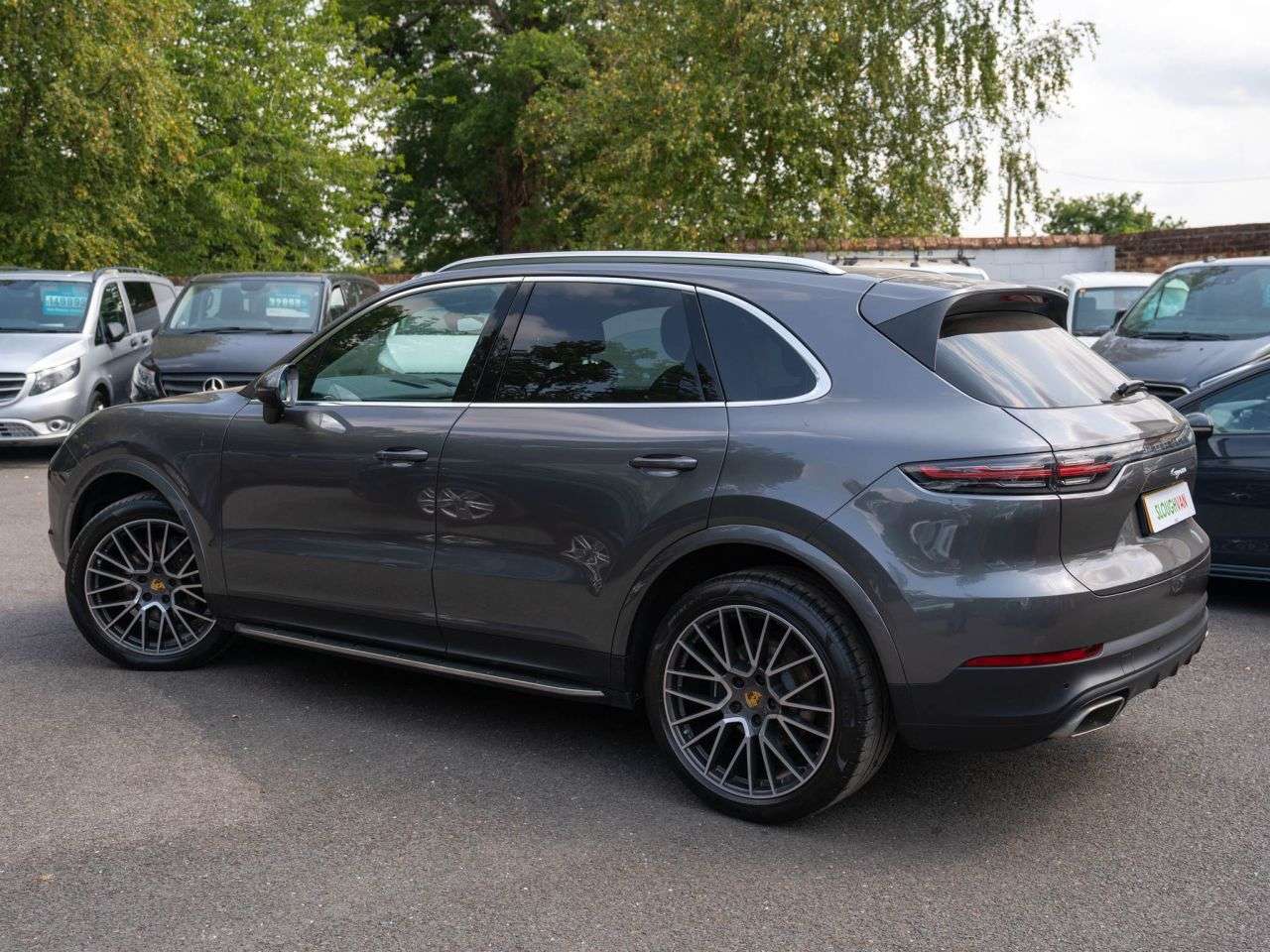 2019 PORSCHE CAYENNE 2019 PORSCHE CAYENNE