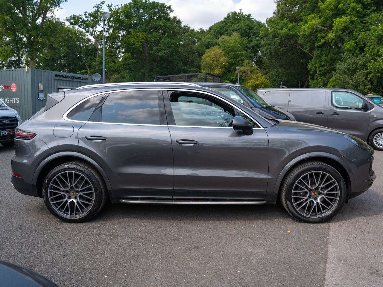 2019 PORSCHE CAYENNE 2019 PORSCHE CAYENNE