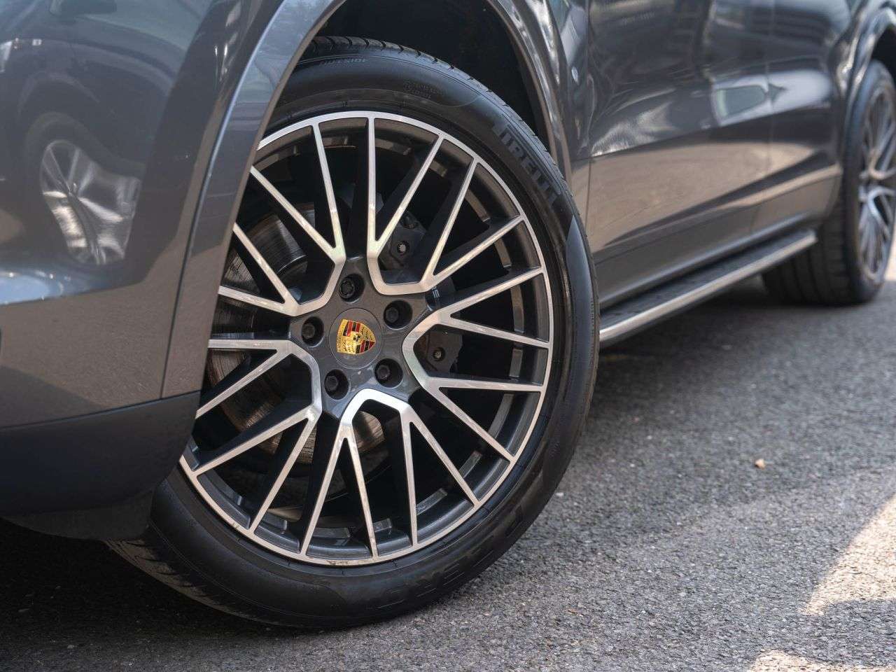 2019 PORSCHE CAYENNE 2019 PORSCHE CAYENNE