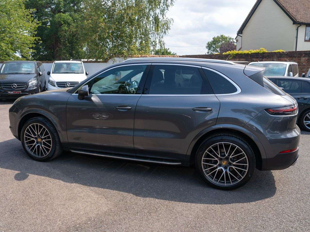 2019 PORSCHE CAYENNE 2019 PORSCHE CAYENNE
