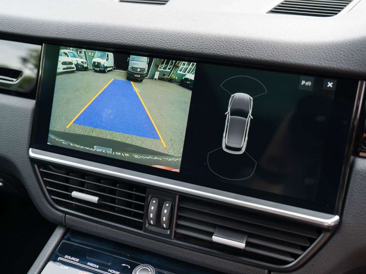 2019 PORSCHE CAYENNE 2019 PORSCHE CAYENNE