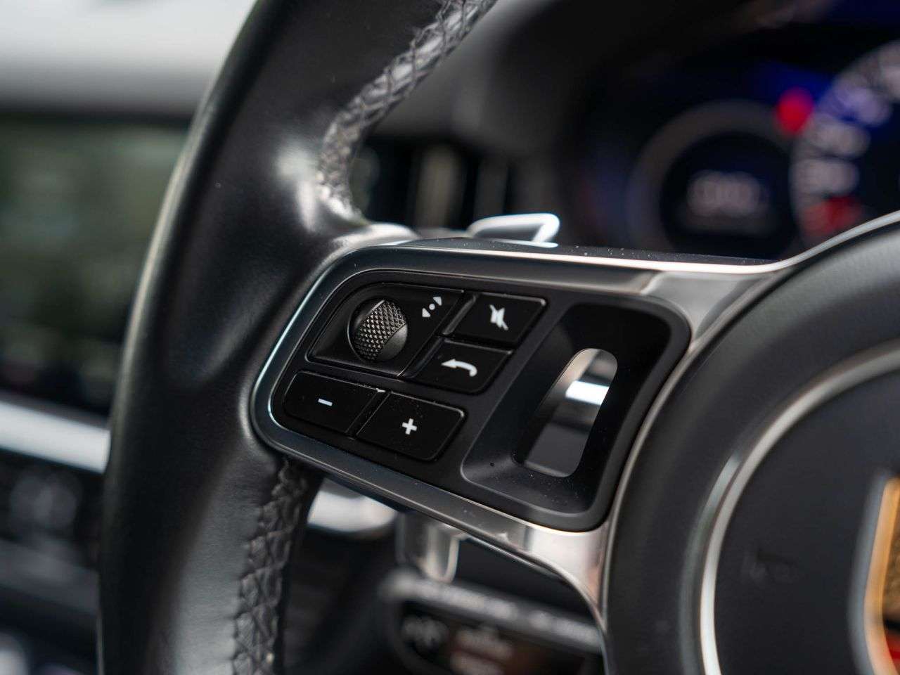 2019 PORSCHE CAYENNE 2019 PORSCHE CAYENNE