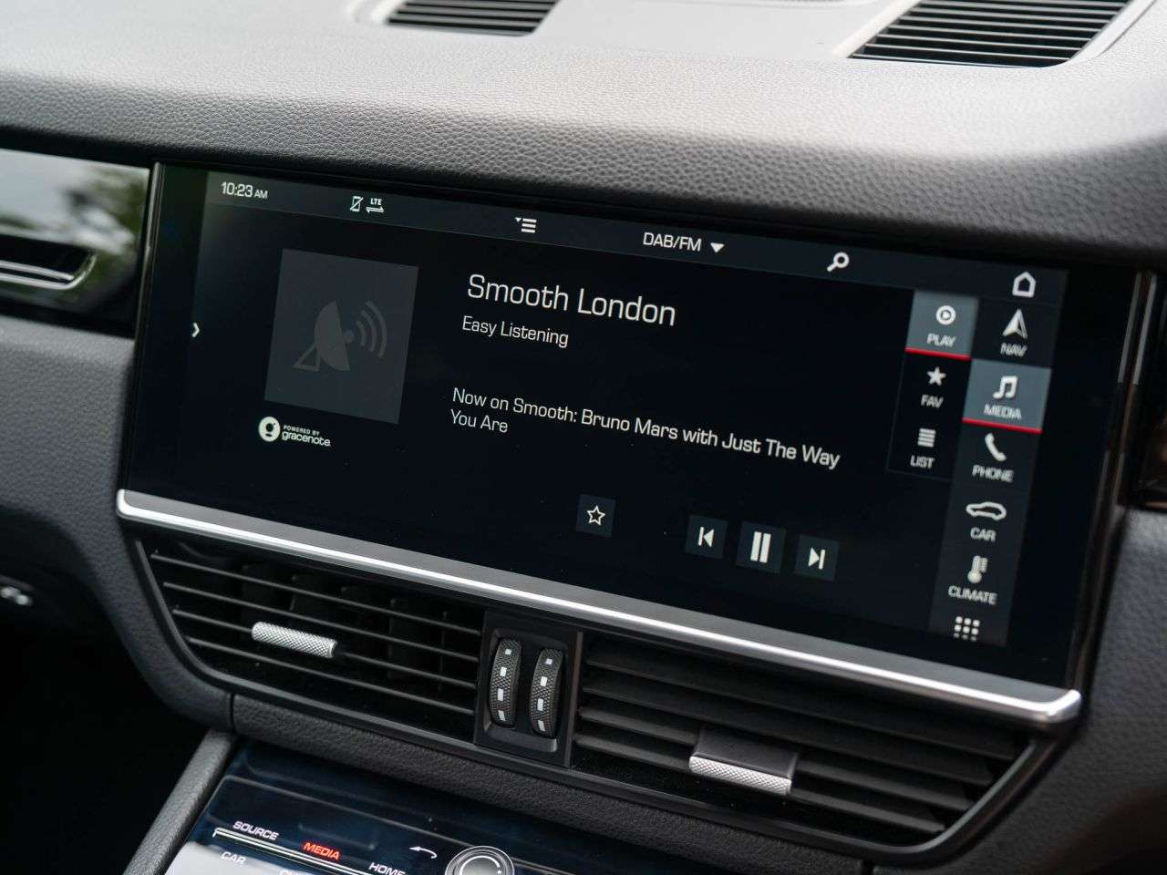 2019 PORSCHE CAYENNE 2019 PORSCHE CAYENNE