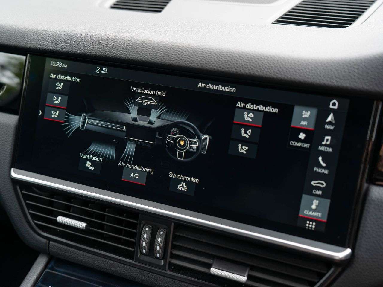 2019 PORSCHE CAYENNE 2019 PORSCHE CAYENNE