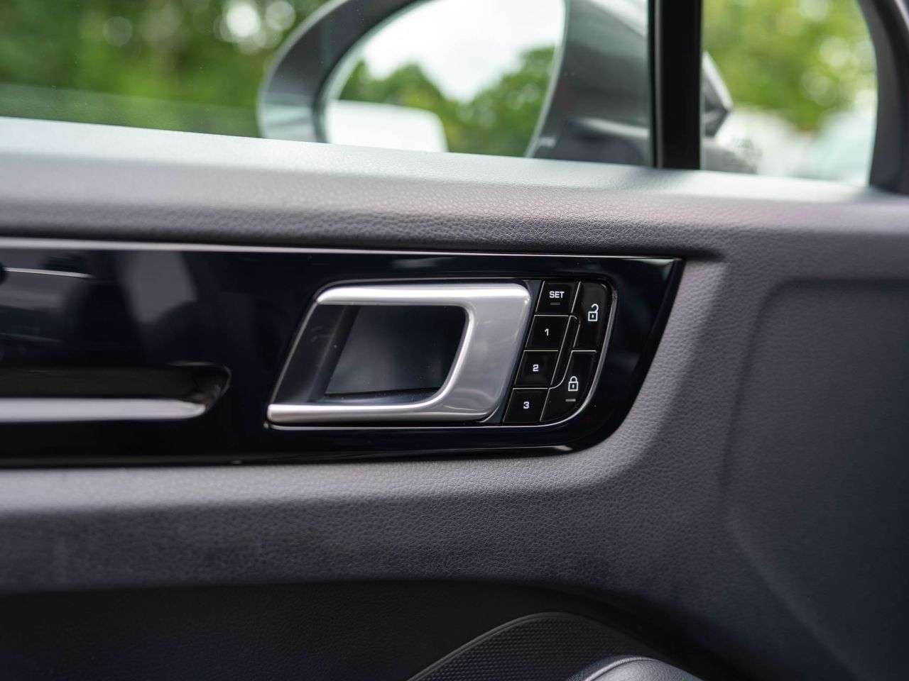 2019 PORSCHE CAYENNE 2019 PORSCHE CAYENNE