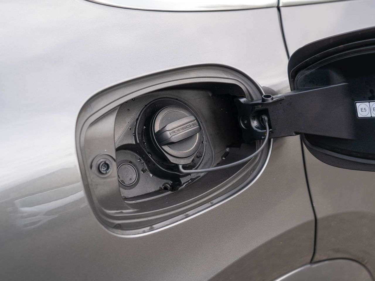 2019 PORSCHE CAYENNE 2019 PORSCHE CAYENNE