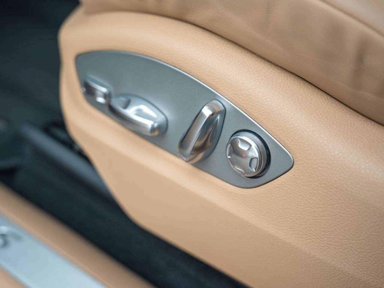 2022 PORSCHE MACAN 2022 PORSCHE MACAN