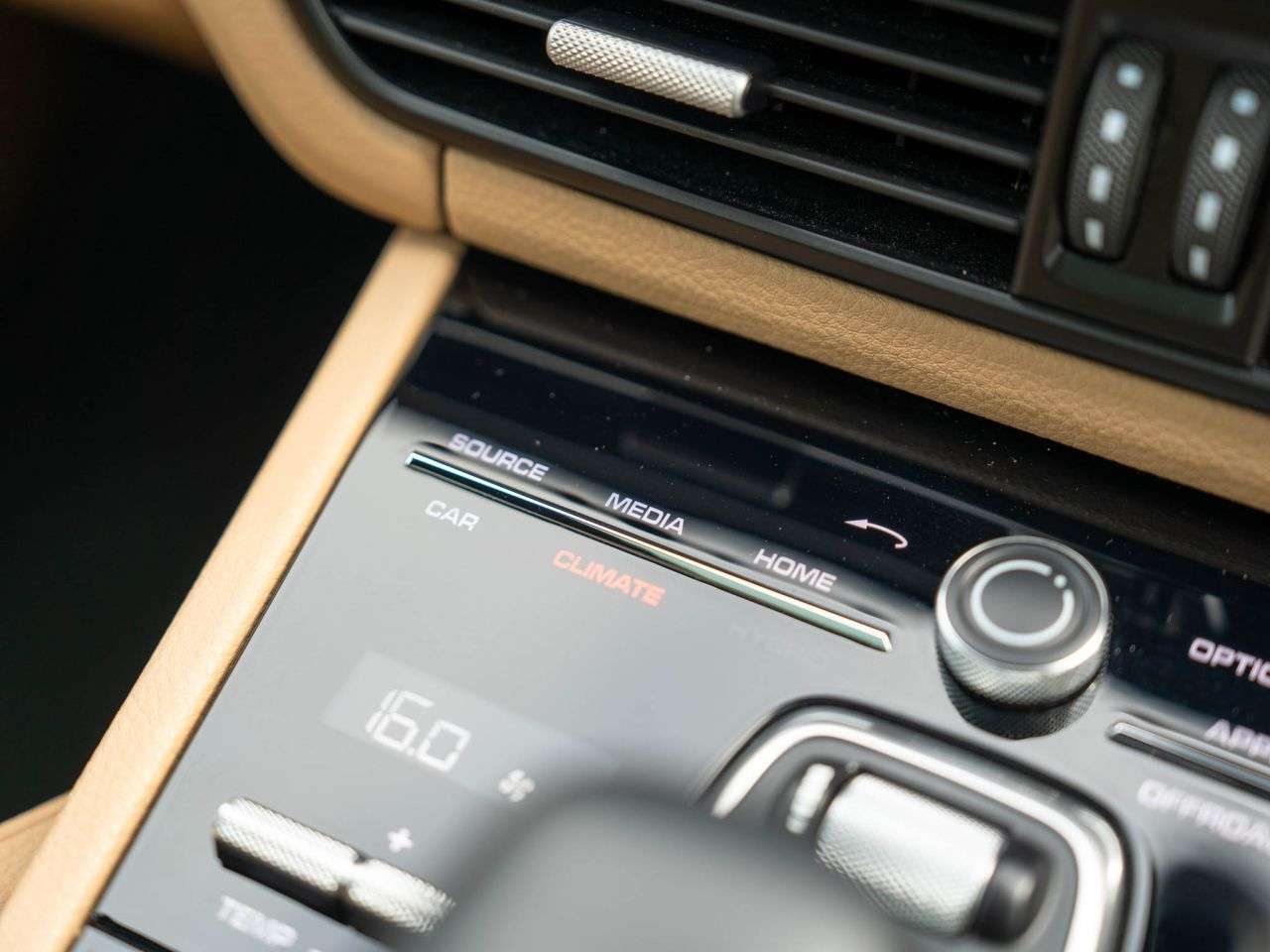 2020 PORSCHE CAYENNE 2020 PORSCHE CAYENNE