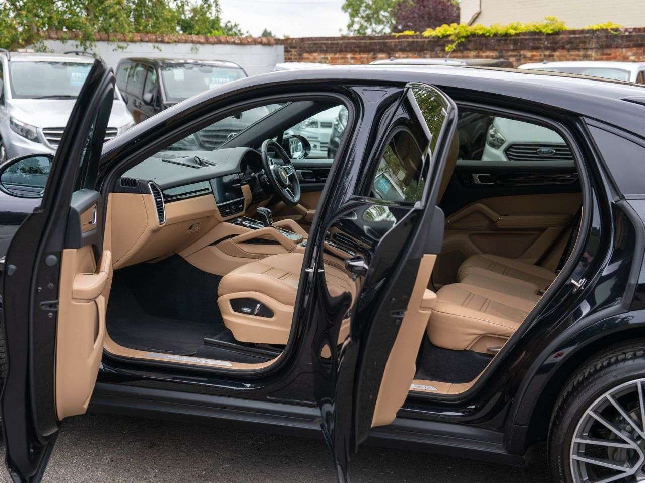 2020 PORSCHE CAYENNE 2020 PORSCHE CAYENNE