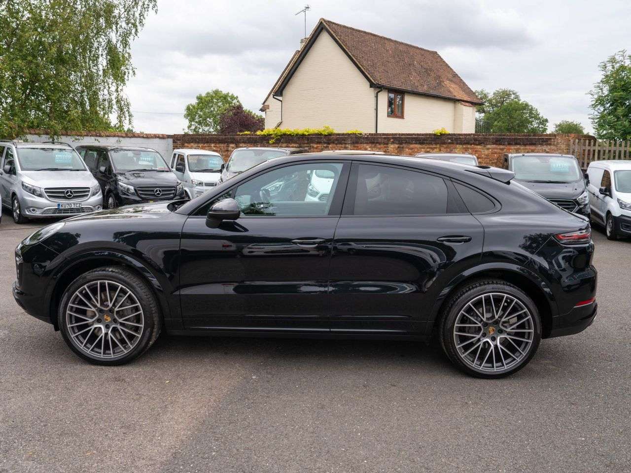 2020 PORSCHE CAYENNE 2020 PORSCHE CAYENNE