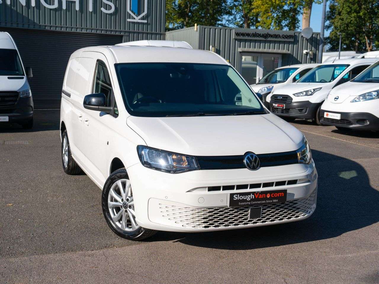 A 2021 VOLKSWAGEN CADDY MAXI 2.0 TDI C20 Commerce Pro Panel Van 6dr Diesel DSG LWB Euro 6 (s/s) (122 ps) A 2021 VOLKSWAGEN CADDY MAXI 2.0 TDI C20 Commerce Pro Panel Van 6dr Diesel DSG LWB Euro 6 (s/s) (122 ps)