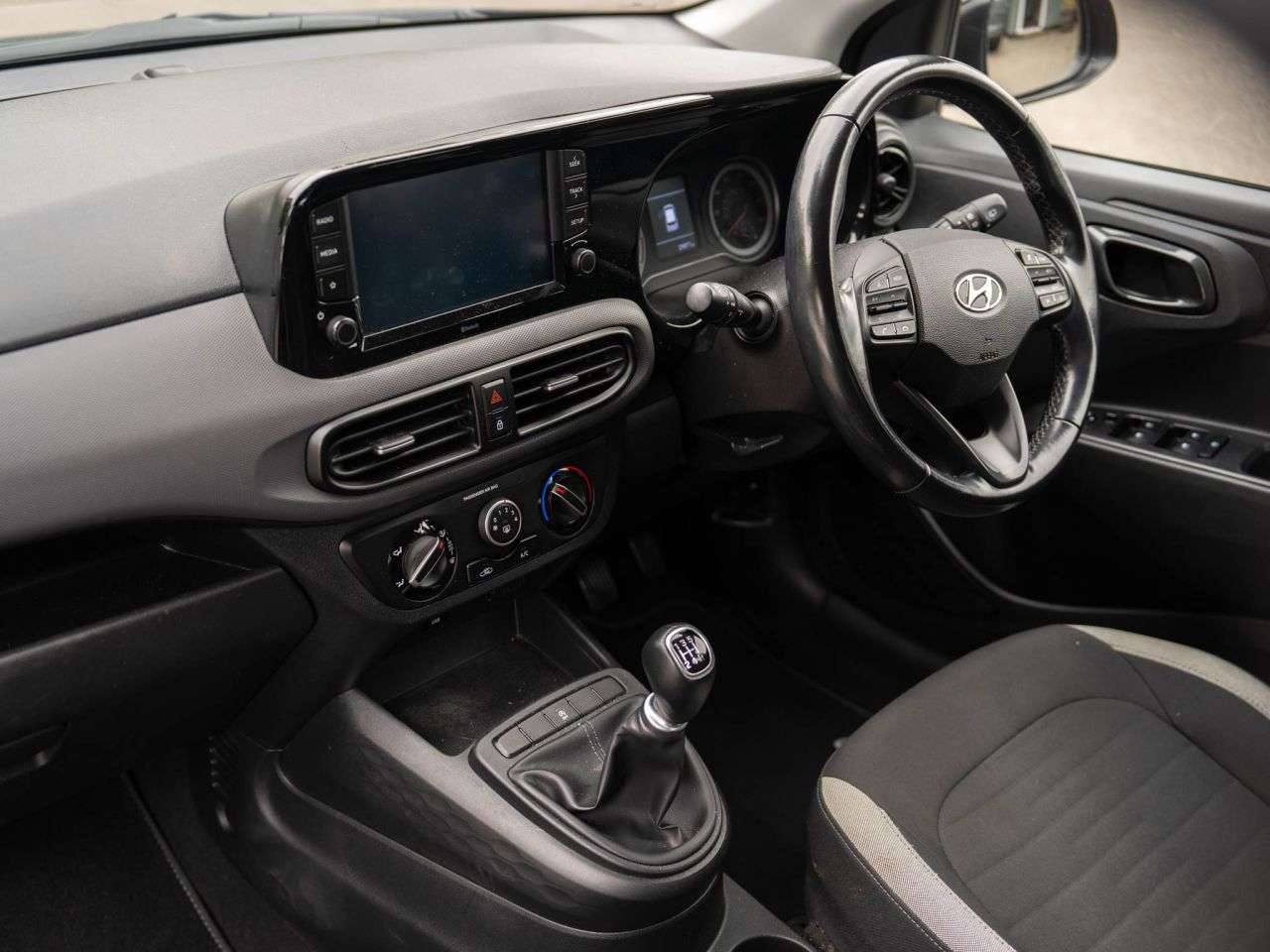 2022 HYUNDAI I10 2022 HYUNDAI I10