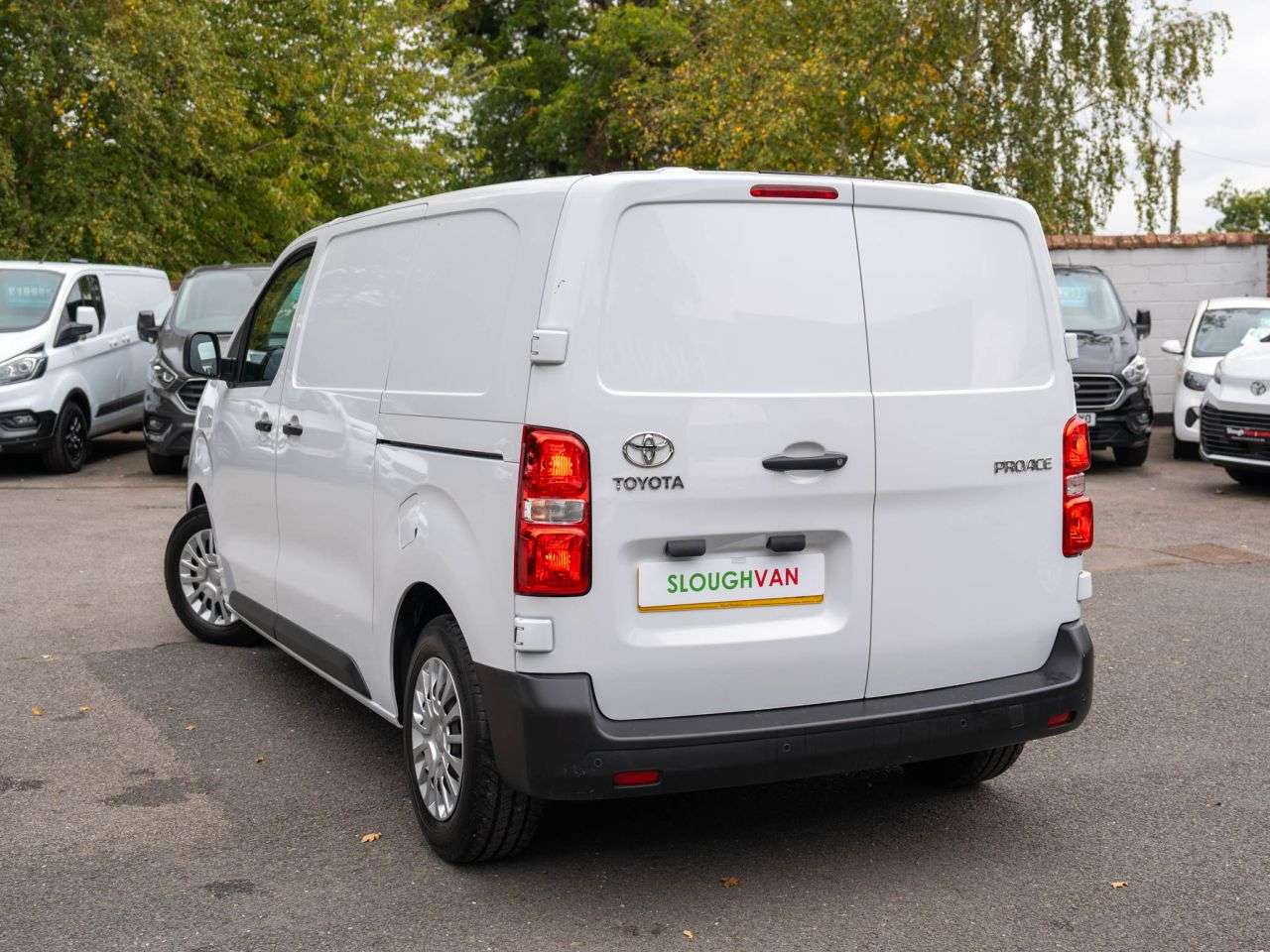 2024 TOYOTA PROACE 2024 TOYOTA PROACE
