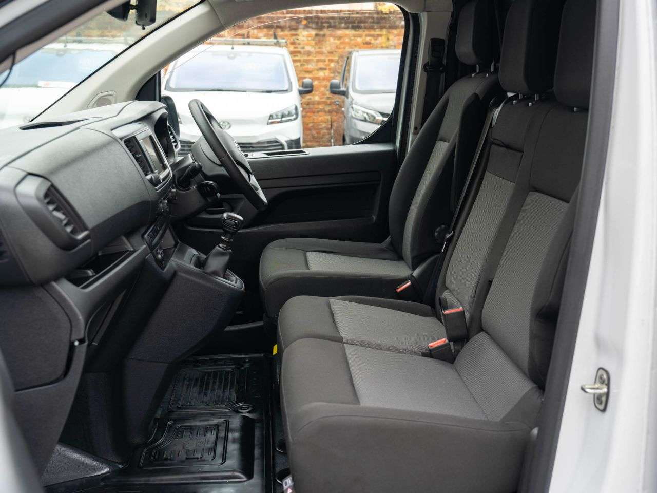 2024 TOYOTA PROACE 2024 TOYOTA PROACE