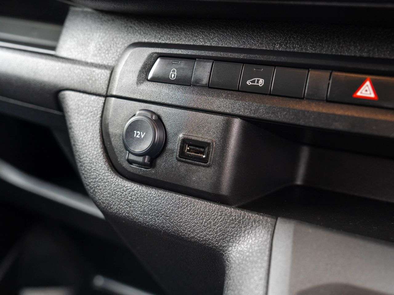 2024 TOYOTA PROACE 2024 TOYOTA PROACE