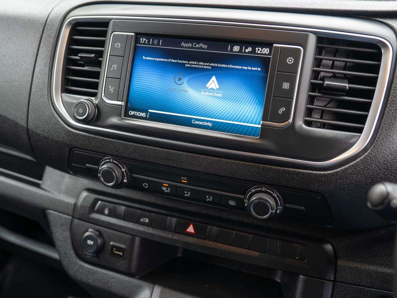 2024 TOYOTA PROACE 2024 TOYOTA PROACE