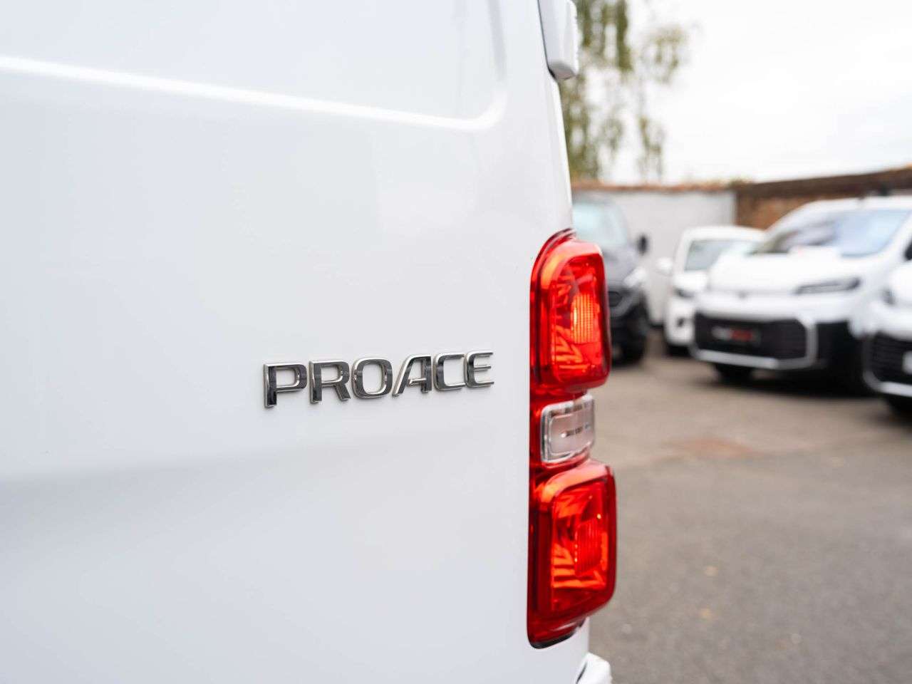 2024 TOYOTA PROACE 2024 TOYOTA PROACE