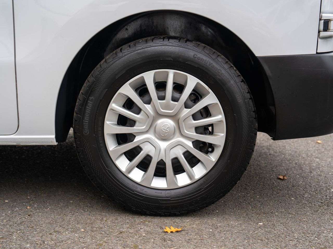 2024 TOYOTA PROACE 2024 TOYOTA PROACE