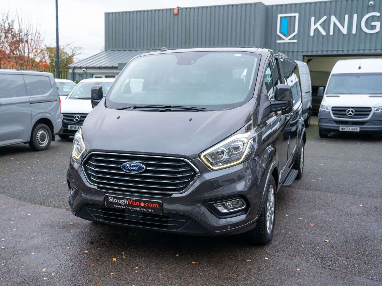 A 2022 FORD TOURNEO CUSTOM 2.0 320 EcoBlue Titanium Minibus Double Cab 5dr Diesel Auto L2 Euro 6 (s/s) A 2022 FORD TOURNEO CUSTOM 2.0 320 EcoBlue Titanium Minibus Double Cab 5dr Diesel Auto L2 Euro 6 (s/s)