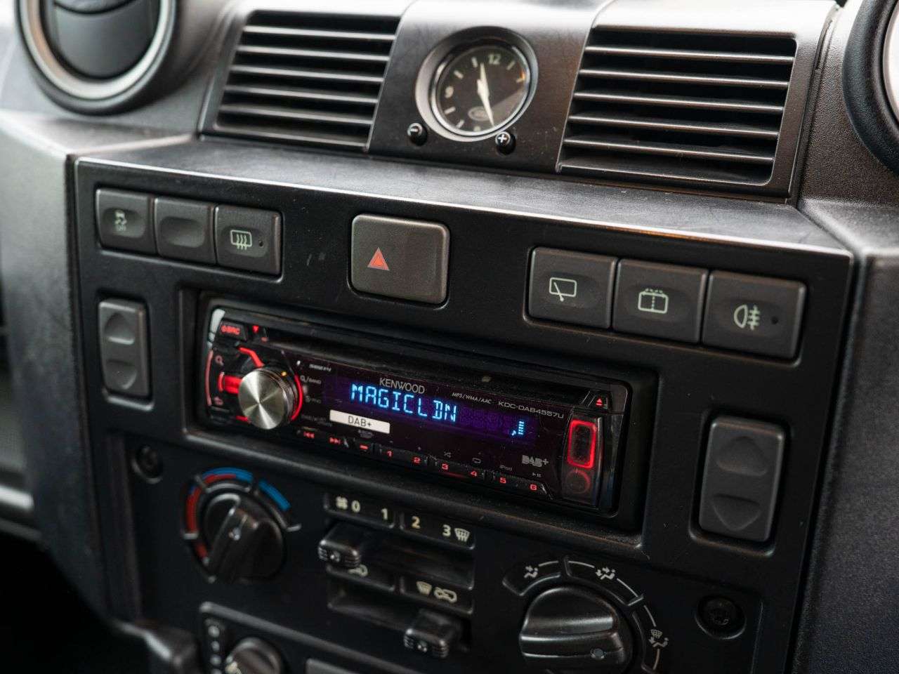 2015 LAND ROVER DEFENDER 2015 LAND ROVER DEFENDER