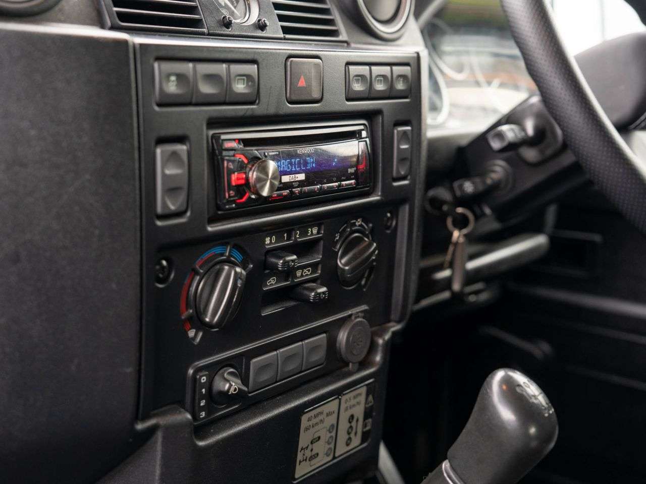 2015 LAND ROVER DEFENDER 2015 LAND ROVER DEFENDER