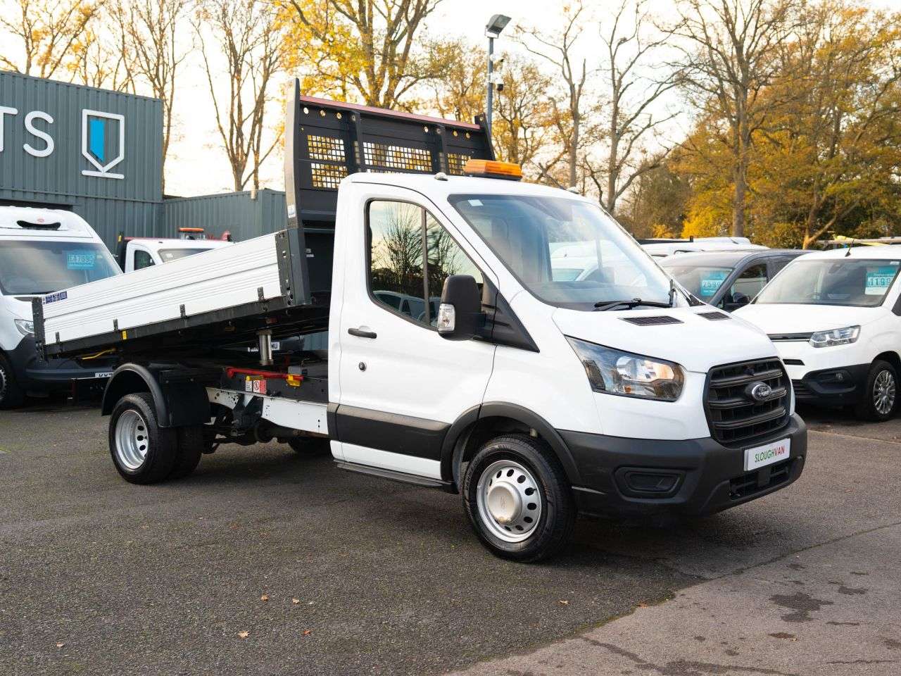 A 2022 FORD TRANSIT 2.0 350 EcoBlue HD Leader Tipper 2dr Diesel Manual RWD L2 Euro 6 (s/s) (130 A 2022 FORD TRANSIT 2.0 350 EcoBlue HD Leader Tipper 2dr Diesel Manual RWD L2 Euro 6 (s/s) (130