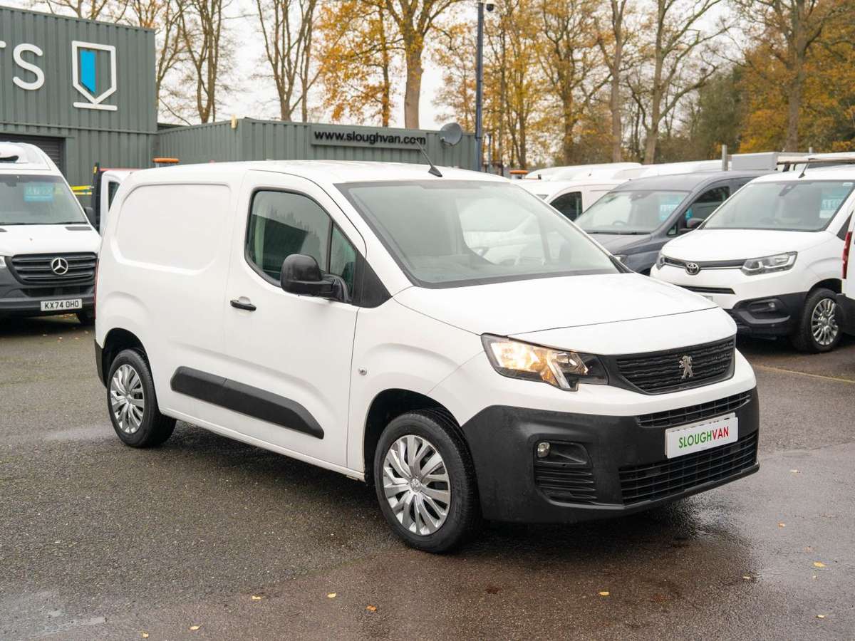 Check out this Peugeot Partner 2019 Diesel Manual