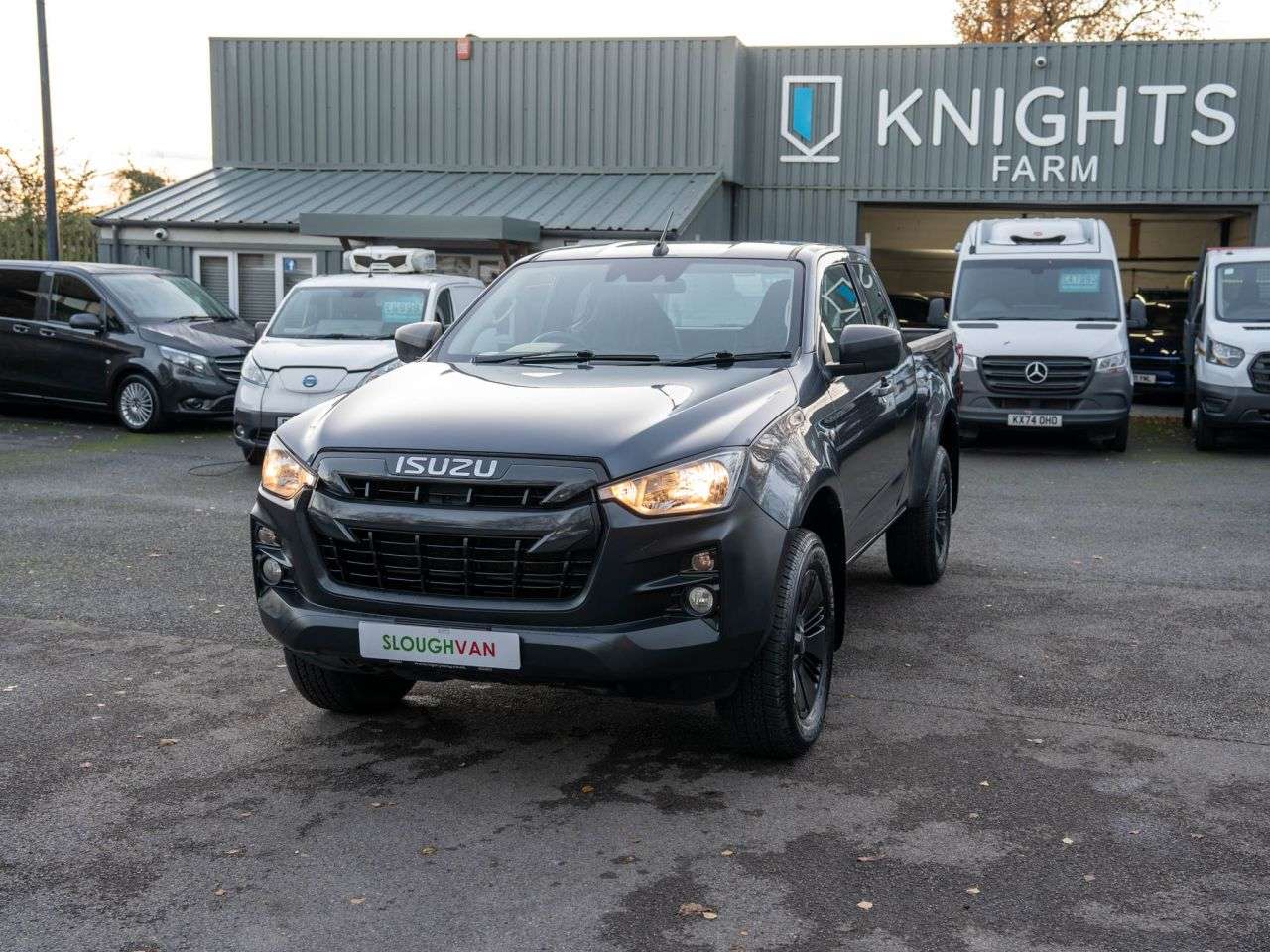 A 2022 ISUZU D-MAX 1.9 TD Utility Diff Lock Pickup Extended Cab 2dr Diesel Manual 4WD Euro 6 ( A 2022 ISUZU D-MAX 1.9 TD Utility Diff Lock Pickup Extended Cab 2dr Diesel Manual 4WD Euro 6 (