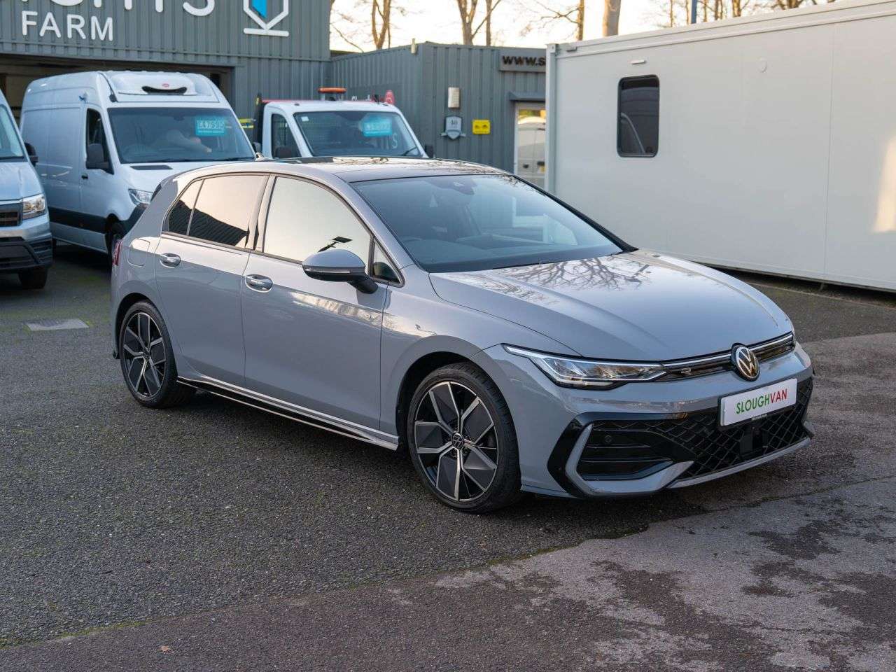 A 2024 VOLKSWAGEN GOLF 1.5 eTSI MHEV R-Line Hatchback 5dr Petrol Hybrid DSG Euro 6 (s/s) (150 ps) A 2024 VOLKSWAGEN GOLF 1.5 eTSI MHEV R-Line Hatchback 5dr Petrol Hybrid DSG Euro 6 (s/s) (150 ps)