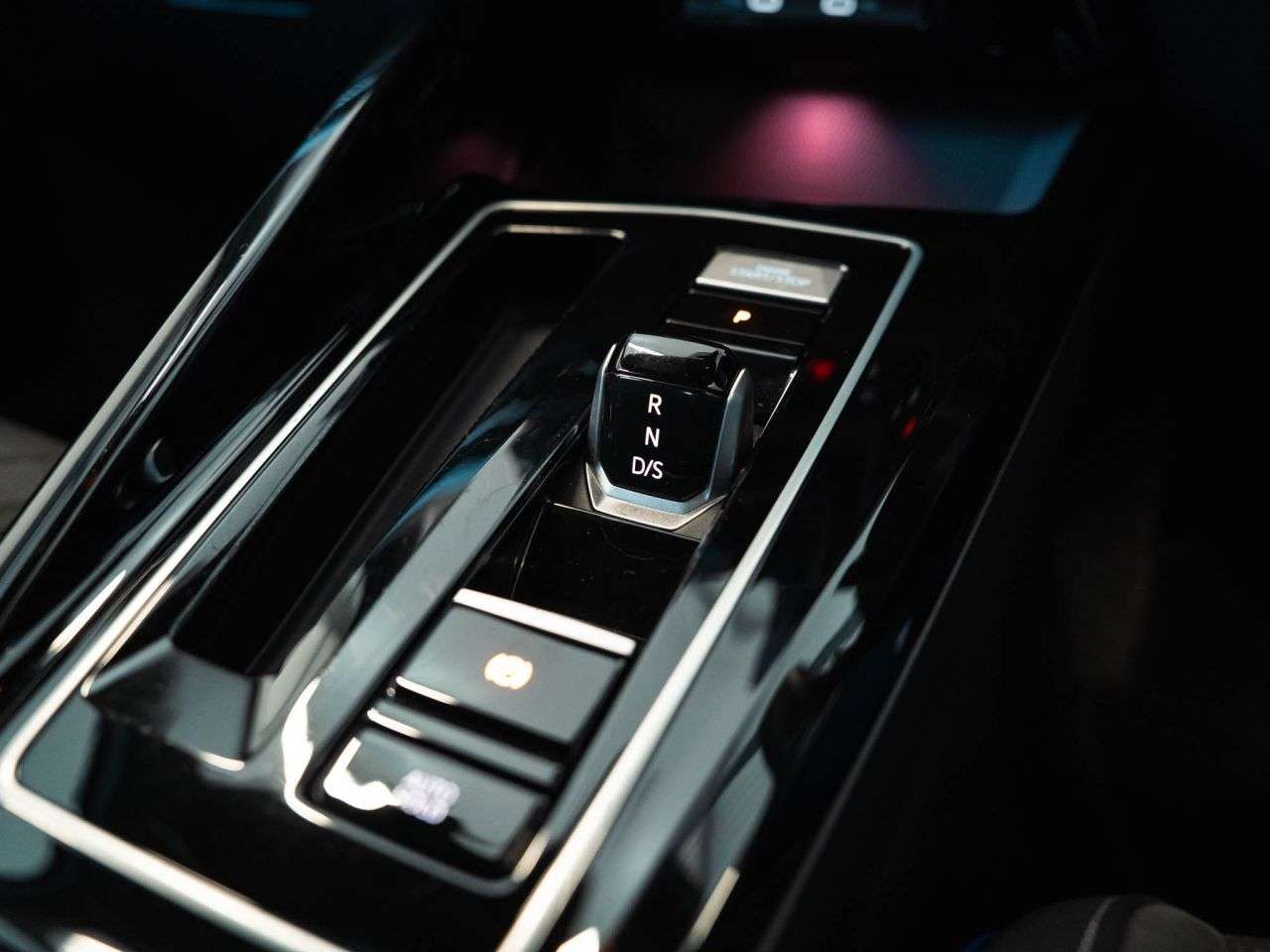 2024 VOLKSWAGEN GOLF 2024 VOLKSWAGEN GOLF