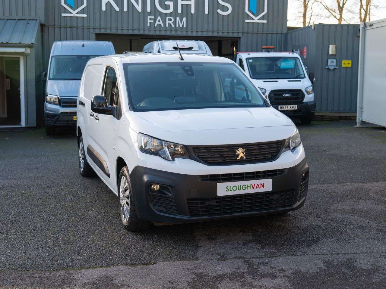 A 2022 PEUGEOT PARTNER 1.5 BlueHDi 850 Professional Long Crew Van Double Cab 6dr Diesel Manual LWB A 2022 PEUGEOT PARTNER 1.5 BlueHDi 850 Professional Long Crew Van Double Cab 6dr Diesel Manual LWB
