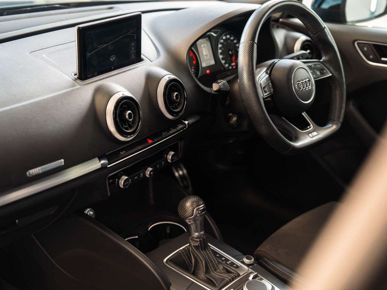 A 2020 AUDI A3 1.5 TFSI CoD 35 Black Edition Sportback 5dr Petrol S Tronic Euro 6 (s/s) (1 A 2020 AUDI A3 1.5 TFSI CoD 35 Black Edition Sportback 5dr Petrol S Tronic Euro 6 (s/s) (1