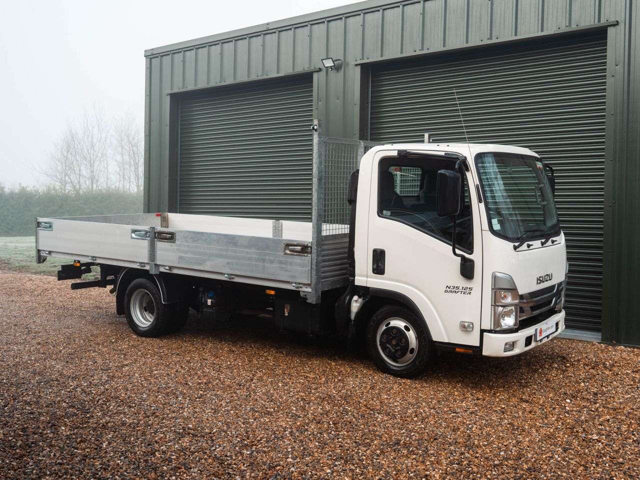 A 2023 ISUZU GRAFTER 1.9D N35 Green Chassis Cab 2dr Diesel Manual RWD SWB Euro 6 (TRW) (125 ps) A 2023 ISUZU GRAFTER 1.9D N35 Green Chassis Cab 2dr Diesel Manual RWD SWB Euro 6 (TRW) (125 ps)