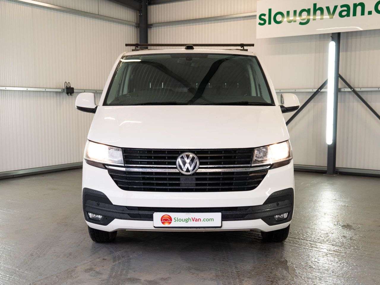 A 2020 VOLKSWAGEN TRANSPORTER 2.0 TDI T28 Highline Panel Van 5dr Diesel Manual FWD SWB Euro 6 (s/s) (110 A 2020 VOLKSWAGEN TRANSPORTER 2.0 TDI T28 Highline Panel Van 5dr Diesel Manual FWD SWB Euro 6 (s/s) (110