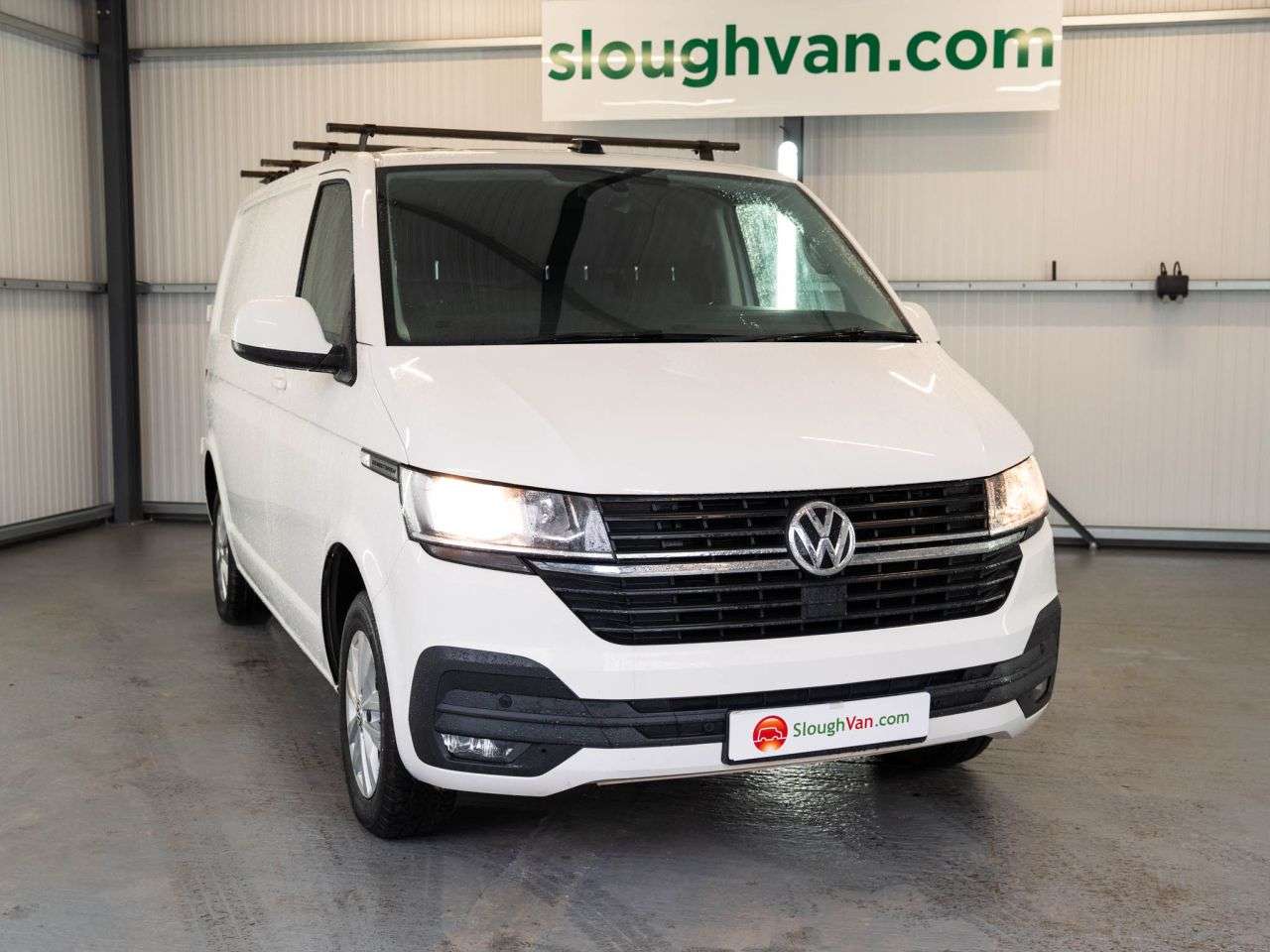 A 2020 VOLKSWAGEN TRANSPORTER 2.0 TDI T28 Highline Panel Van 5dr Diesel Manual FWD SWB Euro 6 (s/s) (110 A 2020 VOLKSWAGEN TRANSPORTER 2.0 TDI T28 Highline Panel Van 5dr Diesel Manual FWD SWB Euro 6 (s/s) (110
