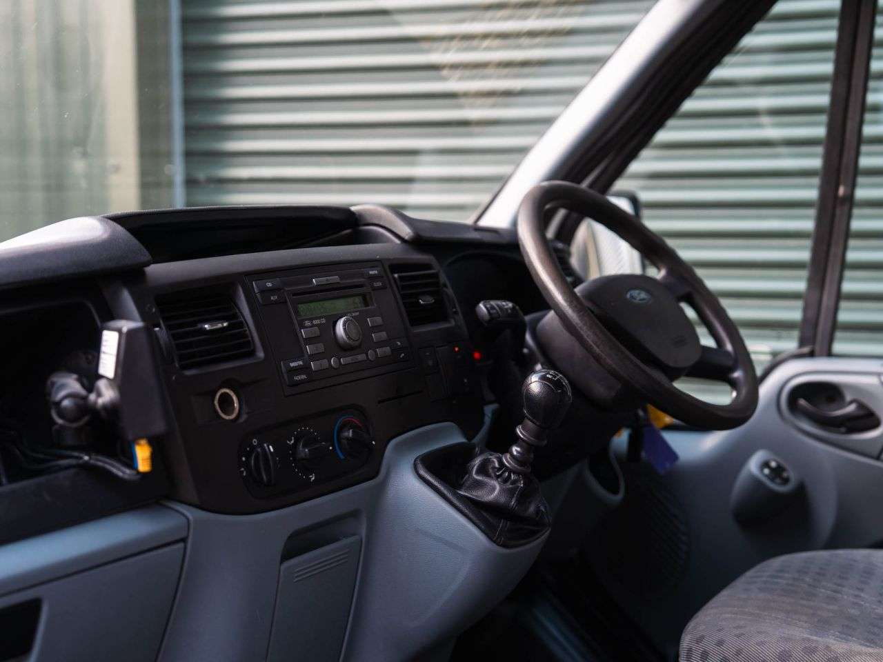 A 2014 FORD TRANSIT 2.2 TDCi 350 Chassis Cab 4dr Diesel Manual RWD L3 (DRW) (229 g/km, 98 bhp) A 2014 FORD TRANSIT 2.2 TDCi 350 Chassis Cab 4dr Diesel Manual RWD L3 (DRW) (229 g/km, 98 bhp)