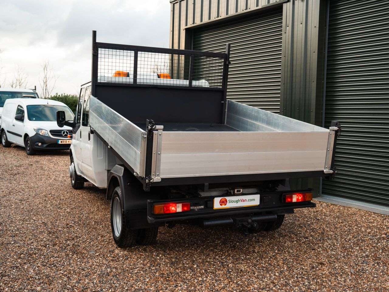 A 2014 FORD TRANSIT 2.2 TDCi 350 Chassis Cab 4dr Diesel Manual RWD L3 (DRW) (229 g/km, 98 bhp) A 2014 FORD TRANSIT 2.2 TDCi 350 Chassis Cab 4dr Diesel Manual RWD L3 (DRW) (229 g/km, 98 bhp)