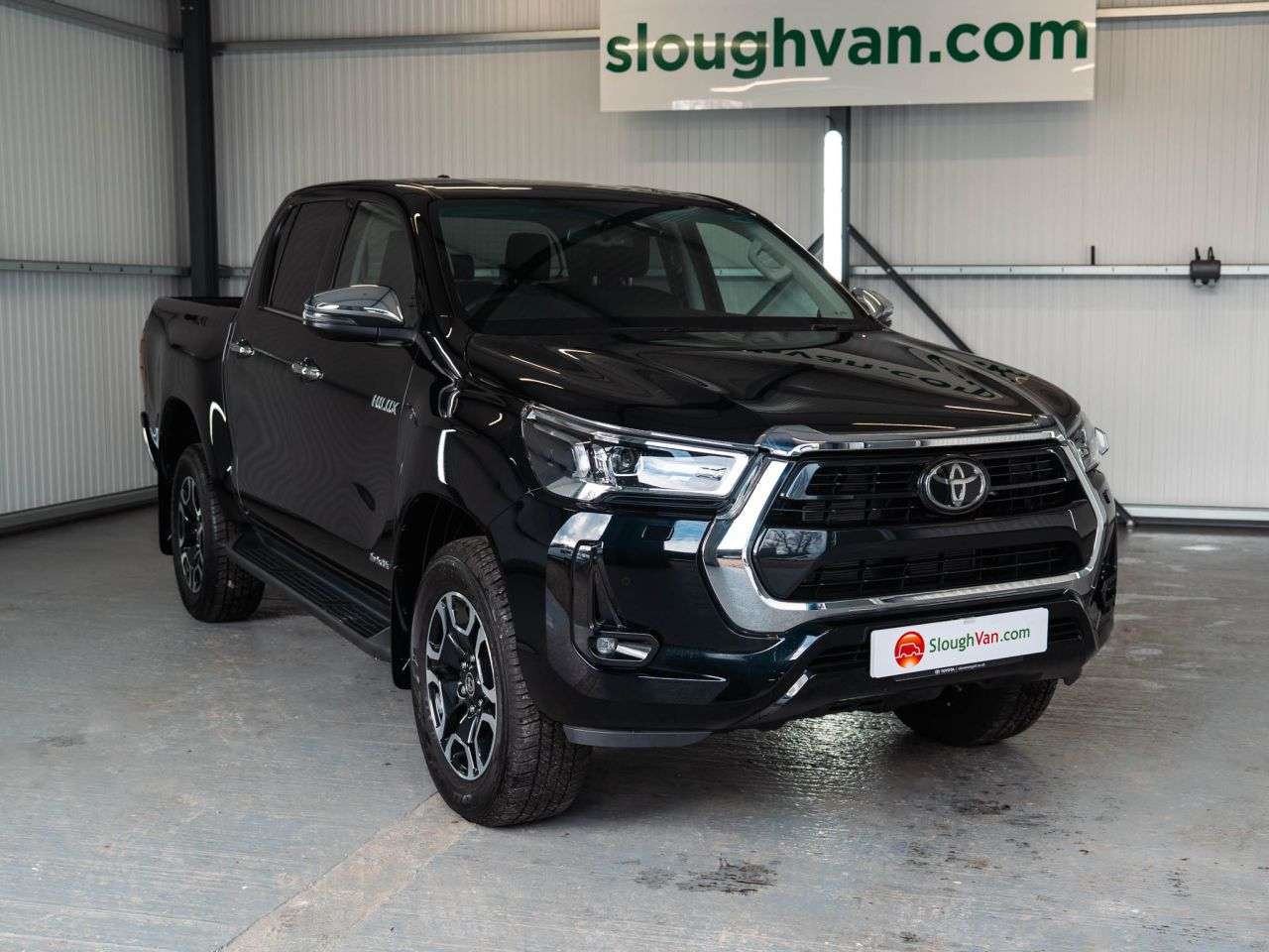 Check out this Toyota Hi-lux 2024 Diesel Automatic